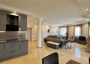 Мебльована вілла з видом на море в мальовничому районі Каргиджак