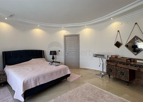 Мебльована вілла з видом на море в мальовничому районі Каргиджак