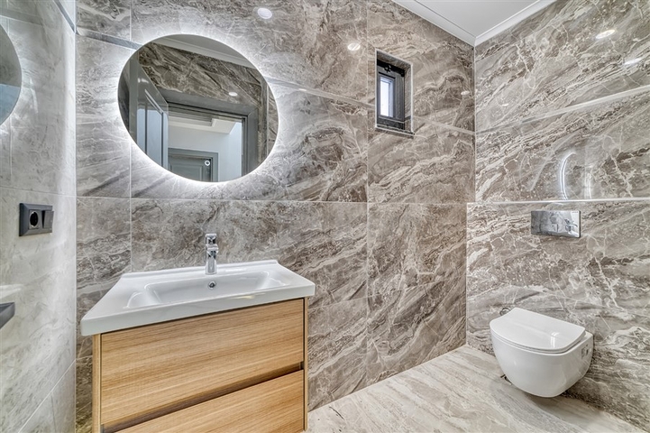 Сучасна розкішна вілла в центрі Джікджіллі з панорамним видом на море