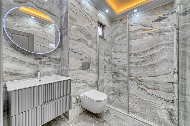 Сучасна розкішна вілла в центрі Джікджіллі з панорамним видом на море