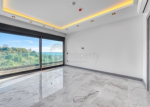 Сучасна розкішна вілла в центрі Джікджіллі з панорамним видом на море