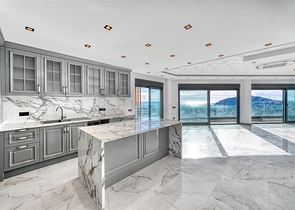 Сучасна розкішна вілла в центрі Джікджіллі з панорамним видом на море