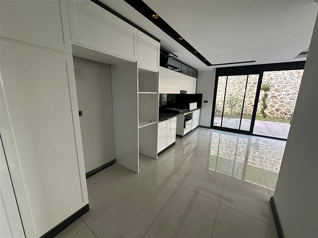 Сучасна квартира 2 + 1 в комфортабельному комплексі з інфраструктурою готелю