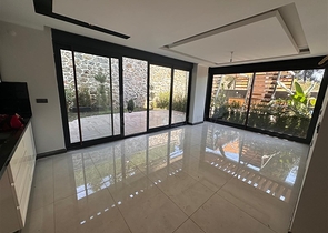 Сучасна квартира 2 + 1 в комфортабельному комплексі з інфраструктурою готелю