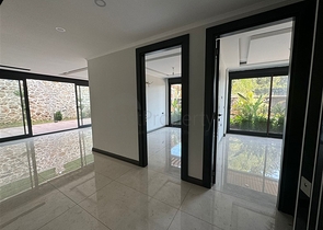 Сучасна квартира 2 + 1 в комфортабельному комплексі з інфраструктурою готелю