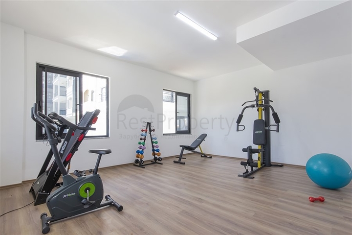 Затишна мебльована квартира 1 + 1 біля моря в розвиненому комплексі