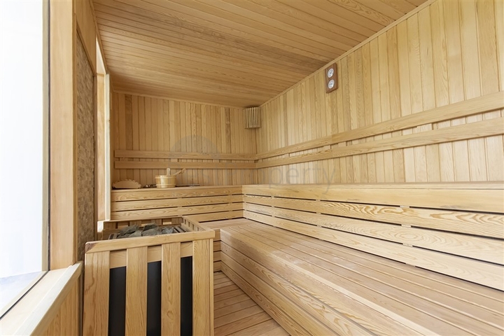 Затишна мебльована квартира 1 + 1 біля моря в розвиненому комплексі