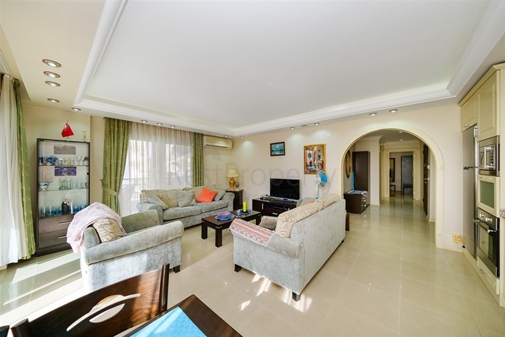 Квартира 2+1 в районі Махмутлар в крокової доступності до моря