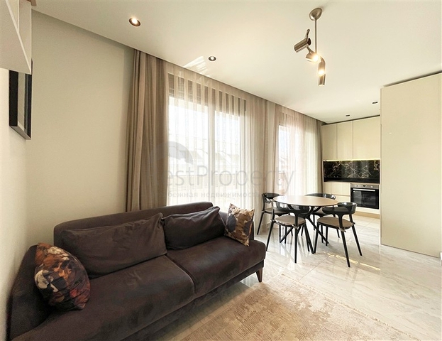 Розкішний пентхаус 3+1 в престижному районі Аланії з видом на море