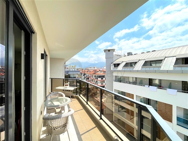 Розкішний пентхаус 3+1 в престижному районі Аланії з видом на море