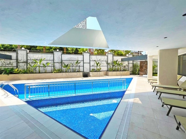 Розкішний пентхаус 3+1 в престижному районі Аланії з видом на море