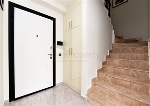 Розкішний пентхаус 3+1 в престижному районі Аланії з видом на море