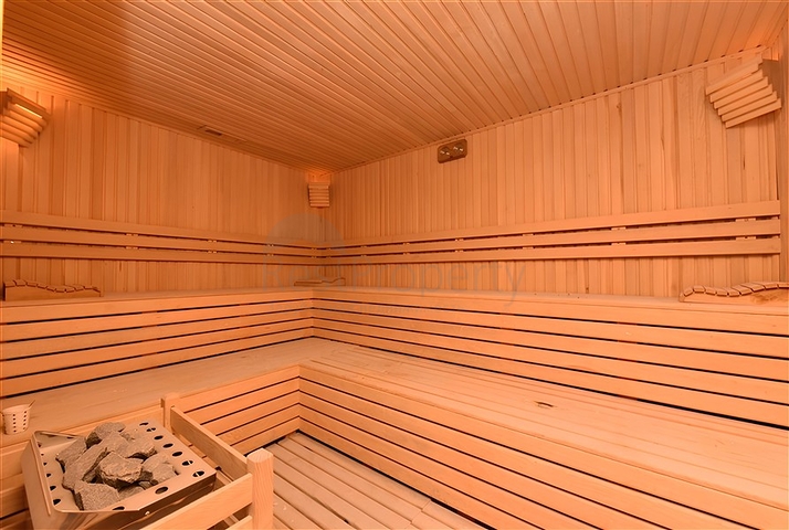 Вілла класу люкс з панорамним видом і повною інфраструктурою в серці природи