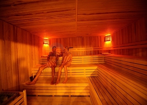 Вілла класу люкс з панорамним видом і повною інфраструктурою в серці природи