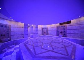 Вілла класу люкс з панорамним видом і повною інфраструктурою в серці природи