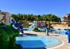 Вілла класу люкс з панорамним видом і повною інфраструктурою в серці природи