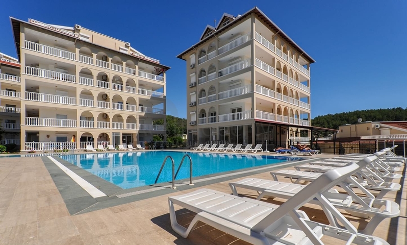 Простора квартира 2 + 1 з видом на море в тихому районі Аланії 