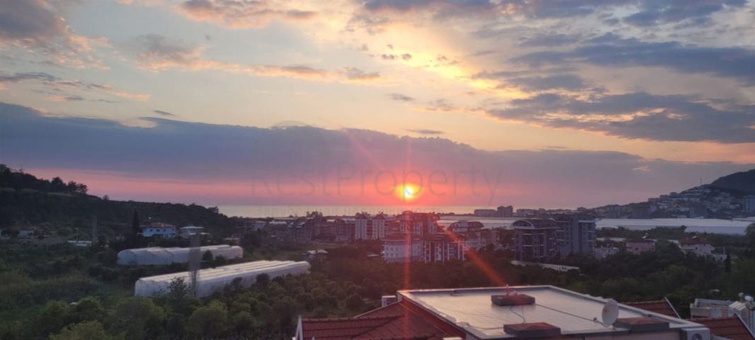 Простора квартира 2 + 1 з видом на море в тихому районі Аланії 