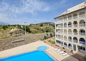 Простора квартира 2 + 1 з видом на море в тихому районі Аланії 