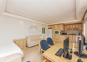 Простора квартира 2 + 1 з видом на море в тихому районі Аланії 