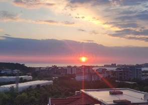 Простора квартира 2 + 1 з видом на море в тихому районі Аланії 