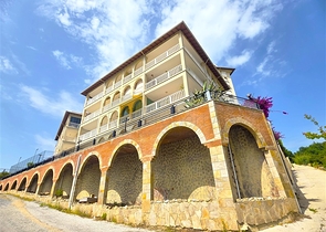 Простора квартира 2 + 1 з видом на море в тихому районі Аланії 