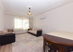 Простора вілла 11 + 2 з приватною ділянкою і панорамним видом на море