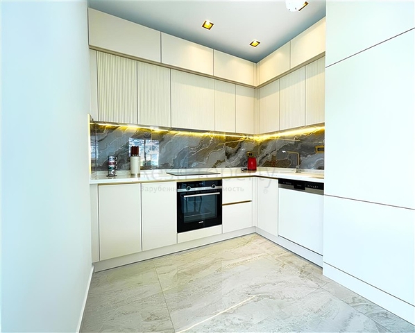 Стильний пентхаус в центрі Аланії - для комфортної оренди біля моря