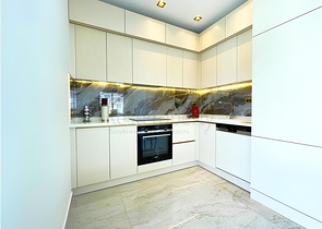 Стильний пентхаус в центрі Аланії - для комфортної оренди біля моря