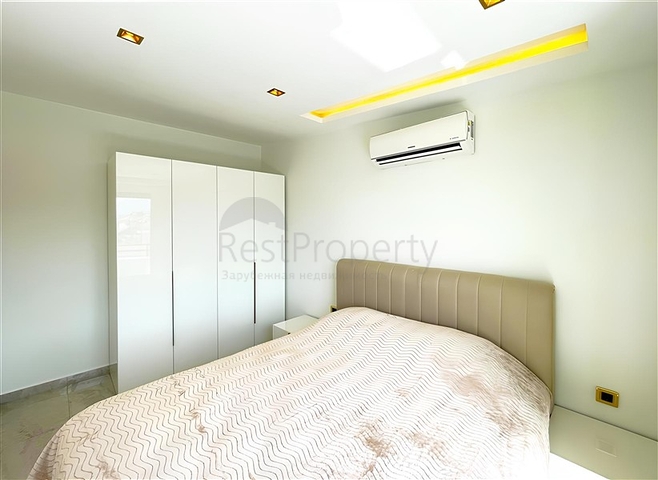 Сучасний пентхаус 2 + 1 в оренду в центрі Аланії-всього в 150 метрах від моря