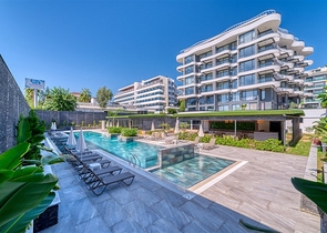 Розкішний пентхаус з видом на море в 50 метрах від моря