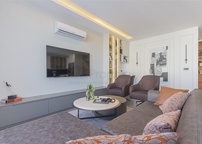 Розкішний пентхаус з видом на море в 50 метрах від моря