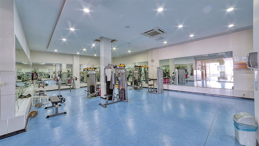 Простора квартира 4+2 в комплексі з розкішною інфраструктурою в Аланьї