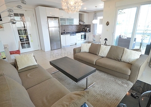 Простора квартира 4+2 в комплексі з розкішною інфраструктурою в Аланьї