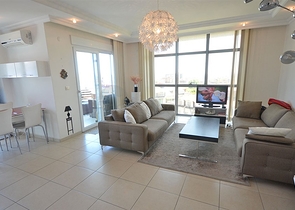 Простора квартира 4+2 в комплексі з розкішною інфраструктурою в Аланьї