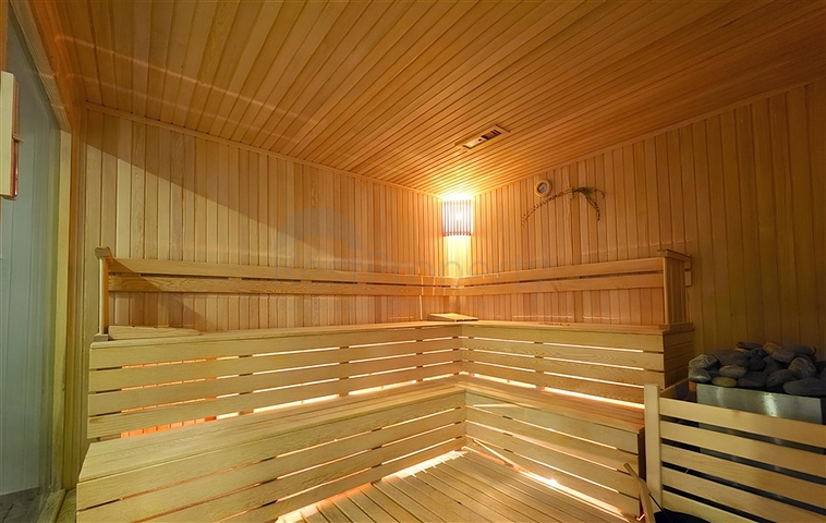 Затишна квартира 1 + 1 в новому комплексі з видом на море