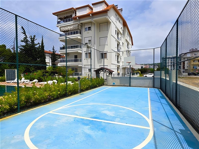 Затишна квартира 1 + 1 в новому комплексі з видом на море