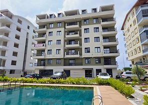 Затишна квартира 1 + 1 в новому комплексі з видом на море