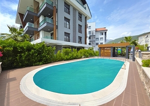 Просторий дуплекс 4 + 1 в районі Оба – поєднання затишку, тиші і якості