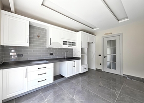 Просторий дуплекс 4 + 1 в районі Оба – поєднання затишку, тиші і якості