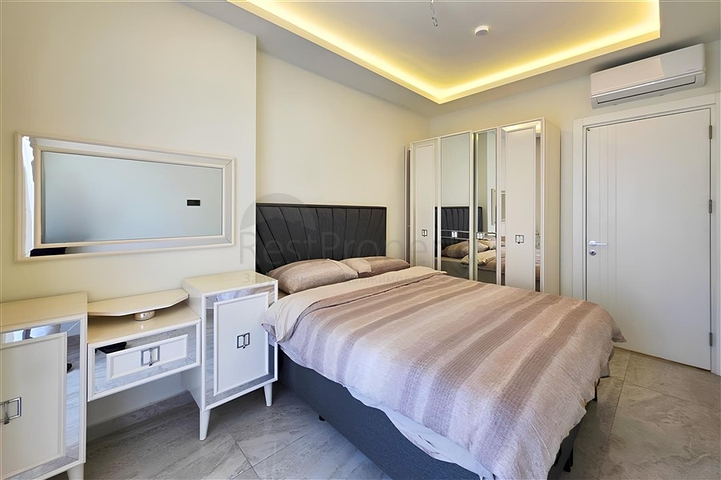 Затишна квартира з багатою інфраструктурою в самому центрі Аланії