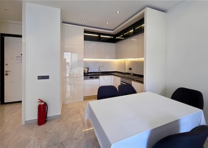 Затишна квартира з багатою інфраструктурою в самому центрі Аланії