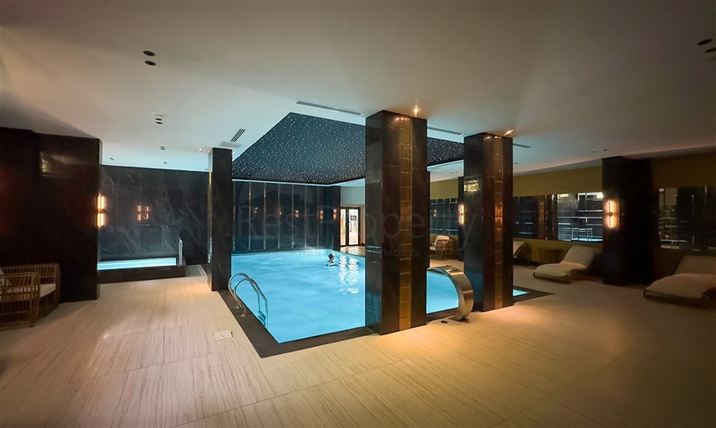 Сучасна квартира 2 + 1 в центрі Аланії-крокова доступність до моря і всієї інфраструктури