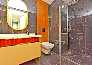 Сучасна квартира 2 + 1 в центрі Аланії-крокова доступність до моря і всієї інфраструктури