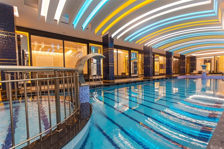 Сучасна квартира біля моря в розвиненому районі Аланії