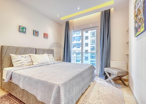 Сучасна квартира біля моря в розвиненому районі Аланії