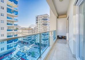 Сучасна квартира біля моря в розвиненому районі Аланії