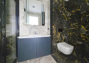 Розкішна квартира біля моря з розвиненою інфраструктурою в Тюрклері