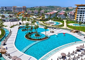 Розкішна квартира біля моря з розвиненою інфраструктурою в Тюрклері