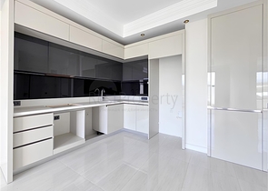 Розкішна квартира біля моря з розвиненою інфраструктурою в Тюрклері